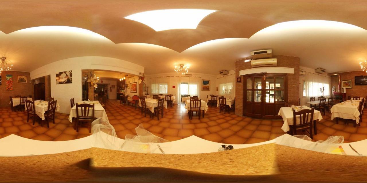 Hotel Lory Ficarolo Ngoại thất bức ảnh